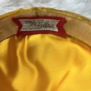? The Robbins St Louis Vintage Pill Box Hat Vintage | Accessories | The Robbins St Louis Vintage Pill  main image 4